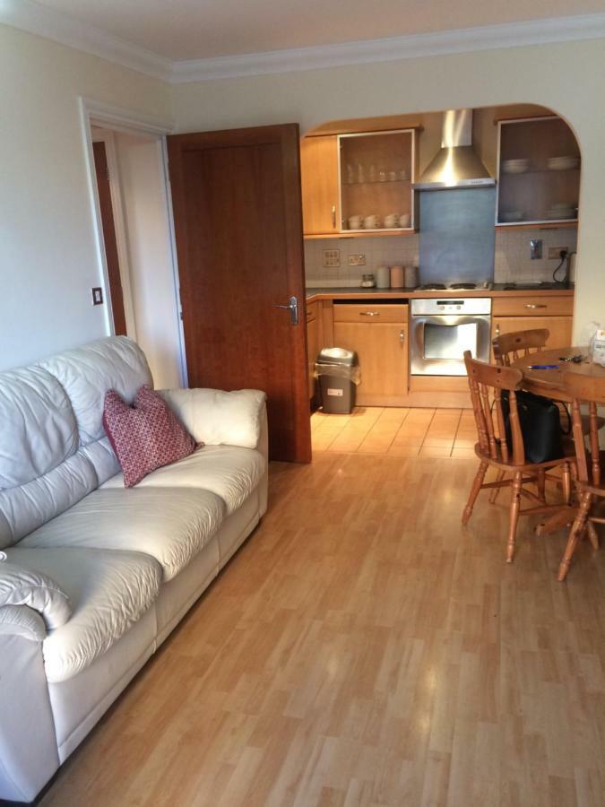 Central Reading Canal Side Apartment Sleeps 4 With Parking Luaran gambar