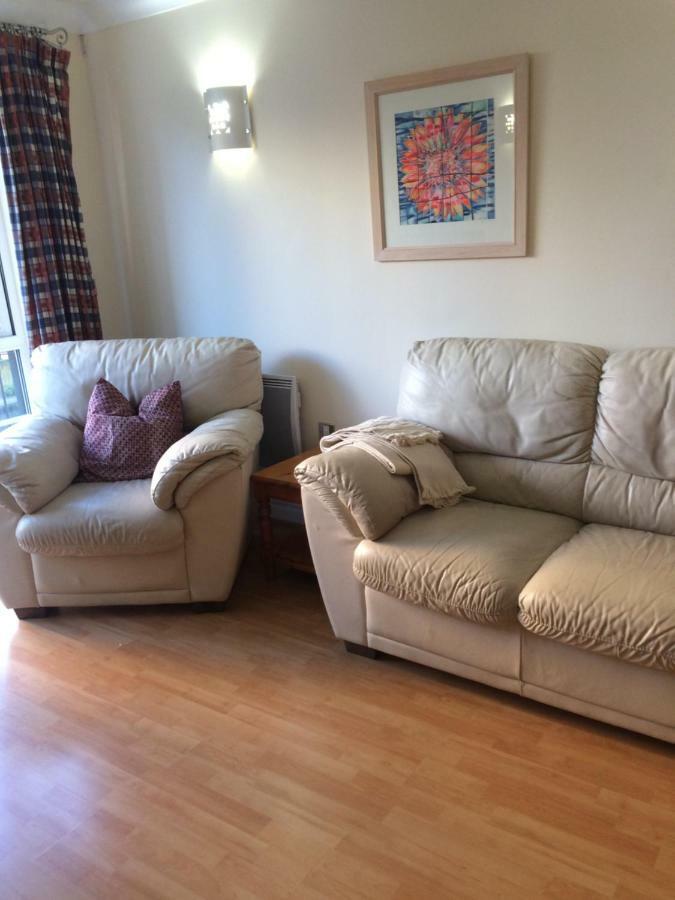 Central Reading Canal Side Apartment Sleeps 4 With Parking Luaran gambar