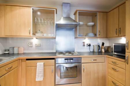Central Reading Canal Side Apartment Sleeps 4 With Parking Luaran gambar